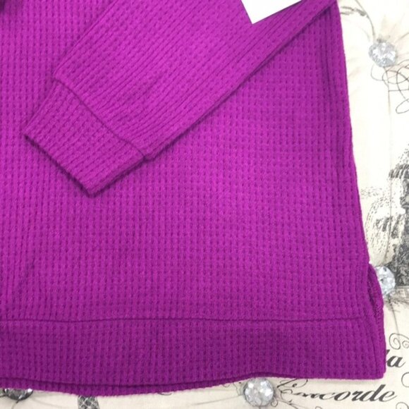 1.State Cozy Cross-Back Top - Picture 3 of 6